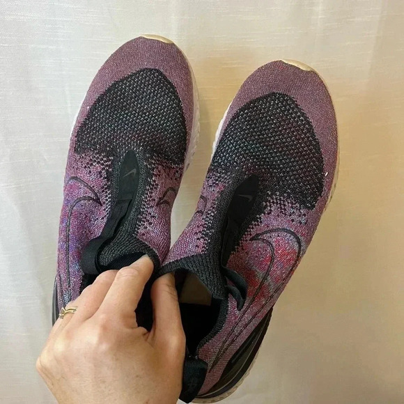 NIKE EPIC PHANTOM REACT V1 (WHITE/BLACK-UNI RED) - Picture 4 of 7